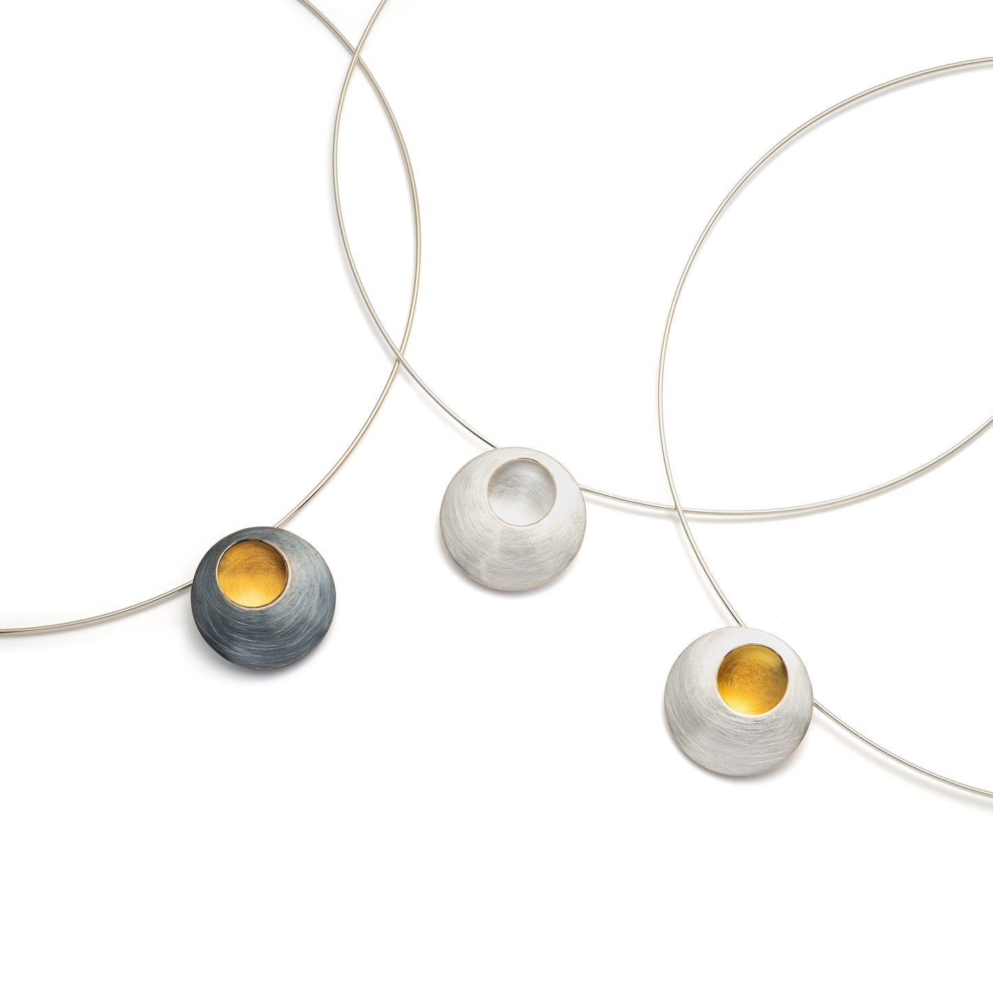 Pebble Circle Pendant Necklace from Hannah Souter Handmade Jewellery