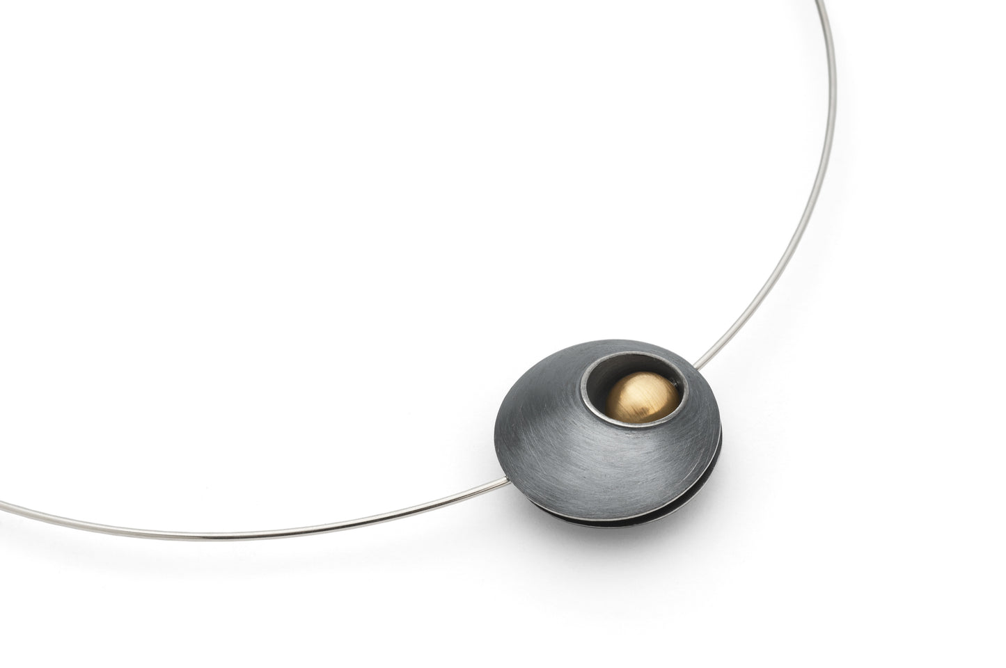Gold and Silver Neckwire Necklace from Hannah Souter Handmade Jewellery.
