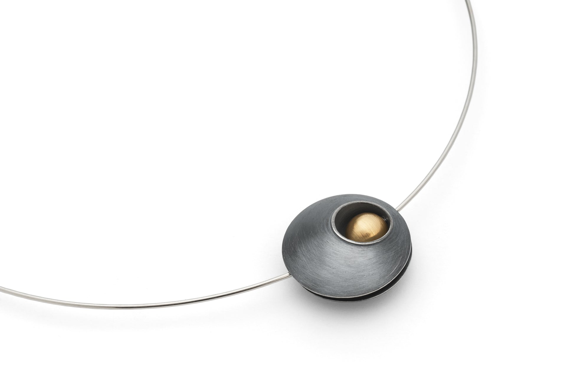 Gold and Silver Neckwire Necklace from Hannah Souter Handmade Jewellery.